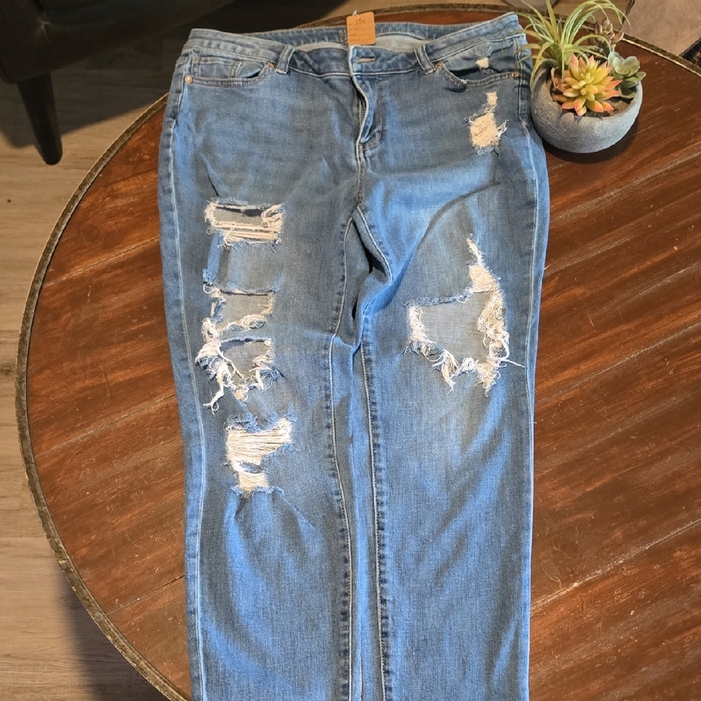 New York & Co. SOHO Distressed Light Blue Women's Skinny Jeans #938 - Picture 2 of 13